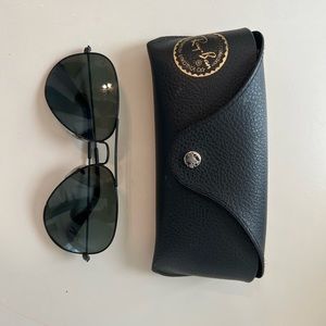 RayBan Aviators in Black with Black Frames! In a good used state.